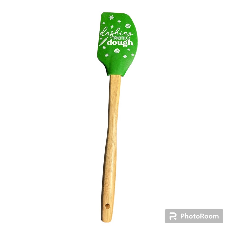 Krumbs Kitchen NWT spatula “dashing through the dough “ wood handle